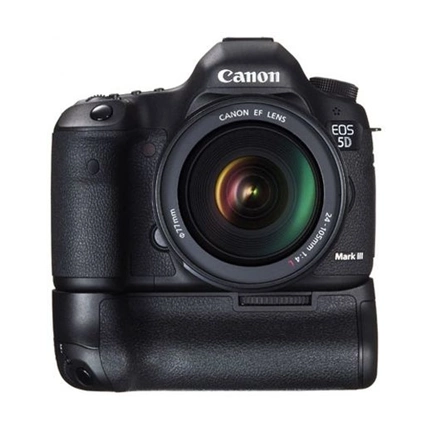 CANON BG-E11 Battery Grip for 5D Mark III Camera
