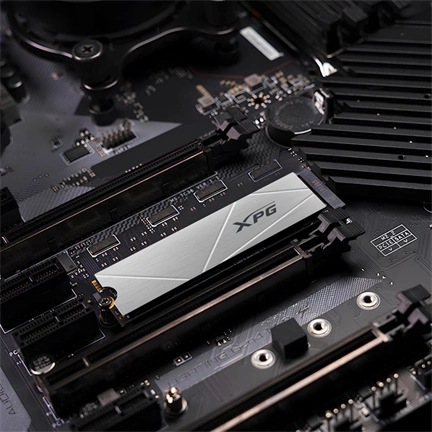 ADATA XPG Gammix S60 PCIe Gen4 x4 M.2 2280 1TB