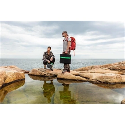 APC Schneider OffGrid hordozható napelem 100W