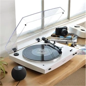 AUDIO TECHNIKA AT-LP60XBTWH szíjhajtású lemezjátszó, BT, teljesen automatikus működtetésű, fehér