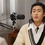 BOYA CASTMIC S60 - XLR és USB csatlakozású RGB broadcast mikrofon