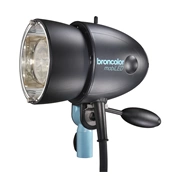 Broncolor MobiLED vaku reflektorral