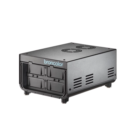 Broncolor töltőállomás 4 db becsúsztatható, újratölthető lítium akkumulátorhoz (48 V / 90 Wh)