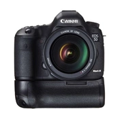 CANON BG-E11 Battery Grip for 5D Mark III Camera