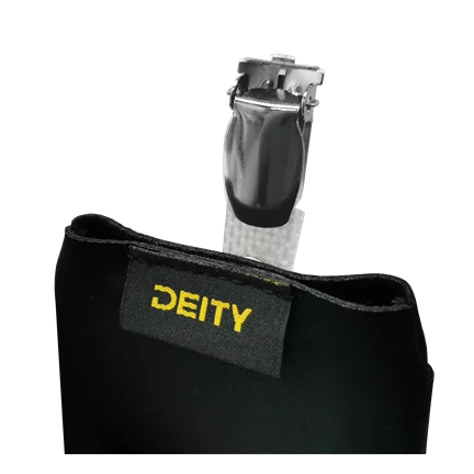Deity THEOS Pouch fekete