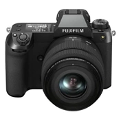 FUJIFILM GFX50S II + GF35-70mm f/4.5-5.6 WR Fekete KIT