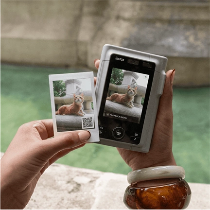 FUJIFILM INSTAX MINI LIPLAY+ SAND BEIGE