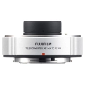 FUJIFILM XF200mm F/2 R LM OIS WR + Teleconventer Ezüst objektív FUJIFILM XF200mm F/2 R LM OIS WR + Teleconventer Ezüst objektív