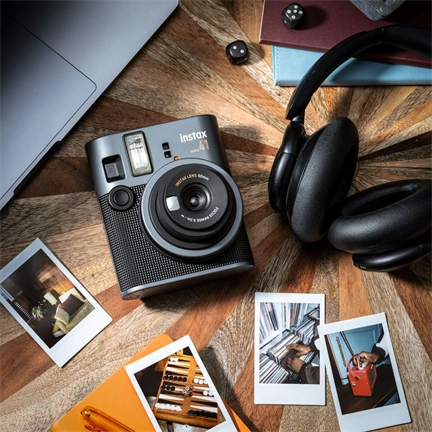 Fujifilm Instax Mini 41 fekete fényképezőgép