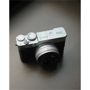 Fujifilm X-E5 + XF 23mm f/2.8 R WR MILC fényképezőgép KIT (ezüst)