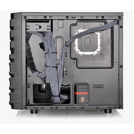 HÁZ THERMALTAKE VERSA H13 Window