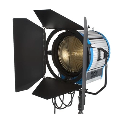 HENSEL Fresnel F-Spot 3000 szpotlámpa fényterelővel, kerek csatlakozóval HENSEL Fresnel F-Spot 3000 szpotlámpa fényterelővel, kerek csatlakozóval