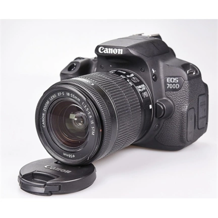 Használt Canon EOS 700D + 18-55mm IS szett sn:323075020833
