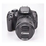 Használt Canon EOS 700D + 18-55mm IS szett sn:323075020833