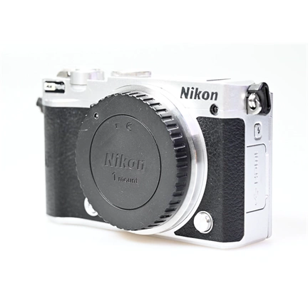 Használt NIKON1 J5 váz sn:53001823