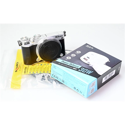 Használt NIKON1 J5 váz sn:53001823