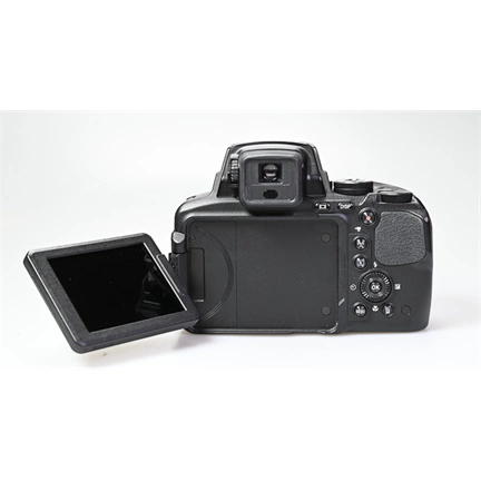 Használt NIKON Coolpix P900 fekete sn:40005899
