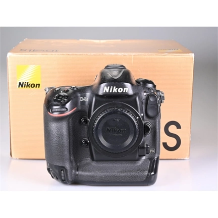 Használt Nikon D4s Sn:2023353