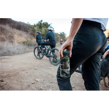 JBL Flip 7 hangszóró - Bluetooth, hordozható, vízálló, ütésálló, 25W, terepmintás