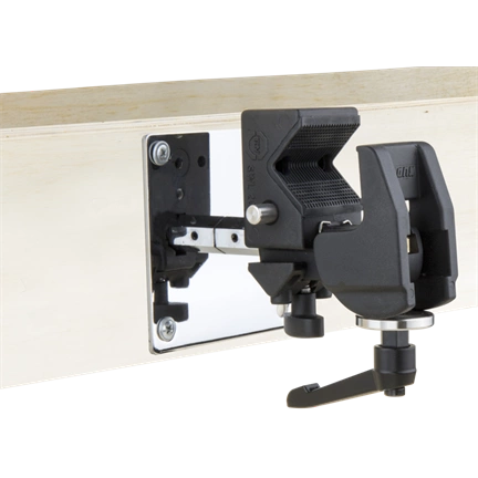 KUPO KS-011 100MM SQUARE MOUNTING PLATE