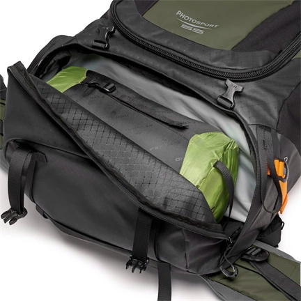 Lowepro PhotoSport hátizsák PRO 70L AW IV (M-L), sötétzöld