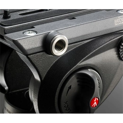 Manfrotto 755CX3 karbon videó állvány vízszintezhető középoszloppal és MVH500AH videó fej szett Manfrotto 755CX3 karbon videó állvány vízszintezhető középoszloppal és MVH500AH videó fej szett