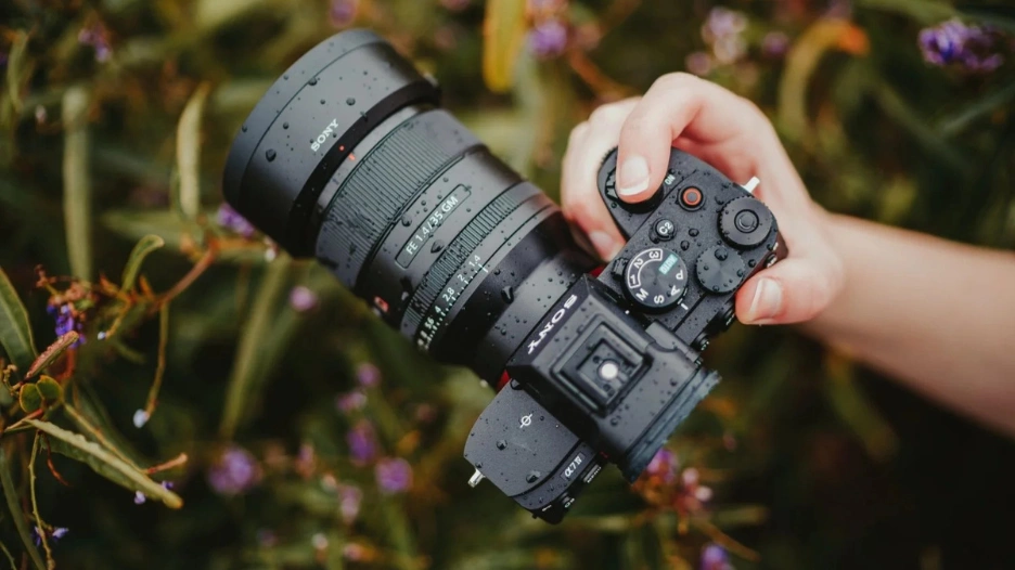 Megérkezett a Sony A7IV óriásfrissítése – új funkciók, amik alapjaiban változtatják meg a fotózást!