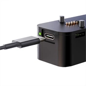 Middle Things APC-R Mini – Kompakt, vezeték nélküli kamera- és gimbalvezérlő adapter Middle Things APC-R Mini – Kompakt, vezeték nélküli kamera- és gimbalvezérlő adapter