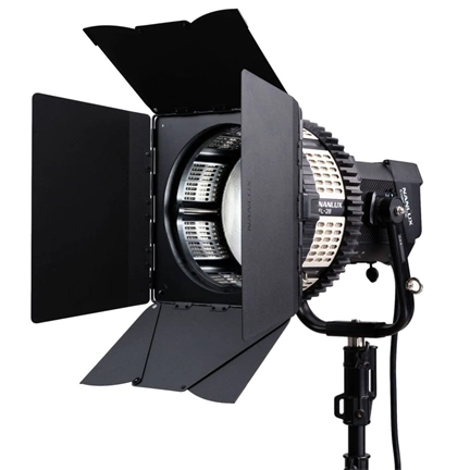 NANLUX FL-28 Fresnel lencse