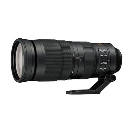 NIKON 200-500mm f/5.6 AF-S VR