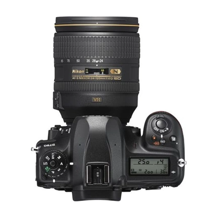 NIKON D780 + AF-S 24-120mm tükörreflexes fényképezőgép KIT