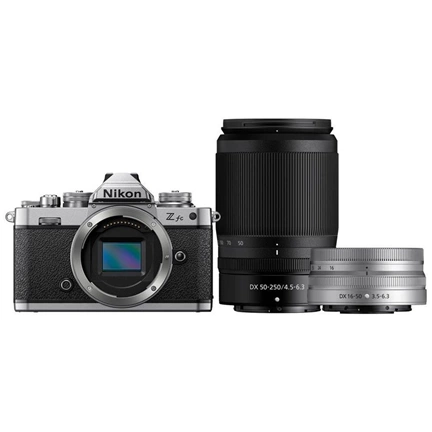 Nikon Z fc + Z DX 16-50mm f/3.5-6.3 VR +Z DX 50-250mm f/4.5-6.3 VR Kit