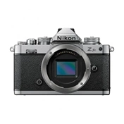 Nikon Z fc + Z DX 18-140mm f/3.5-6.3 VR VR MILC fényképezőgép KIT Nikon Z fc + Z DX 18-140mm f/3.5-6.3 VR VR MILC fényképezőgép KIT