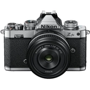 Nikon Z fc + Z DX 28mm f/2.8 SE MILC fényképezőgép KIT