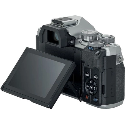 Olympus E-M10IV 1415 ezüst/fekete MILC fényképezőgép KIT - 40 000 Ft cashback 2026/04/06-ig