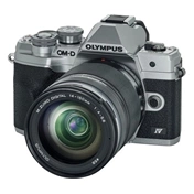 Olympus E-M10IV 1415 ezüst/fekete MILC fényképezőgép KIT - 40 000 Ft cashback 2026/04/06-ig