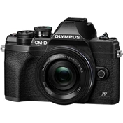 OLYMPUS OM-System E-M10IV 1442EZ fekete/fekete MILC fényképezőgép KIT