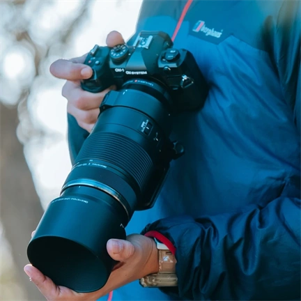 OM System M.Zuiko Digital ED 100-400mm II F5.0-6.3 IS objektív (fekete) - 80 000 Ft cashback 2026/01/06-ig