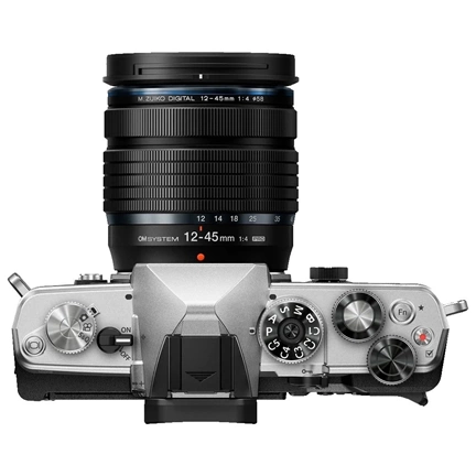 OM System OM-3 12-45mm f/4 fényképezőgép KIT (ezüst/fekete) - 120 000 Ft cashback 2026/04/06-ig