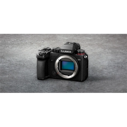 PANASONIC DC-S5EME-K MILC fényképezőgép
