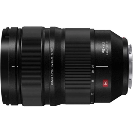 Panasonic Lumix S Pro 24-70mm f/2.8 Panasonic Lumix S Pro 24-70mm f/2.8