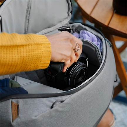 PEAK DESIGN Everyday Backpack 15L Zip - Ash BEDBZ-15-AS-3