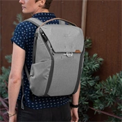 PEAK DESIGN Everyday Backpack 20L v2 - Hamuszürke