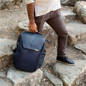 PEAK DESIGN Everyday Backpack 30L v2 - Sötétkék
