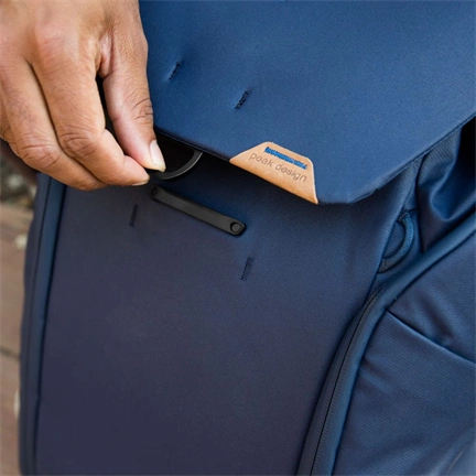 PEAK DESIGN Everyday Backpack 30L v2 - Sötétkék