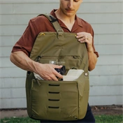 PEAK DESIGN Everyday Messenger 13L - Algazöld