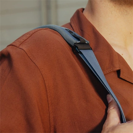 PEAK DESIGN Everyday Messenger 13L - Tengerkék