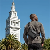 PEAK DESIGN Everyday Sling 10L v2 - Fekete