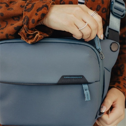 PEAK DESIGN Everyday Sling 3L - Tengerkék