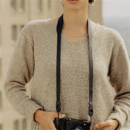 PEAK DESIGN FORM Bőr szíj fénykézőgépekhez - Standard - Fekete